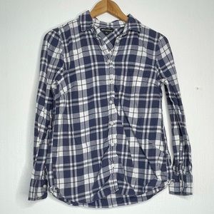 J. Crew Mercantile Women’s Navy Blue and White Button Down Flannel